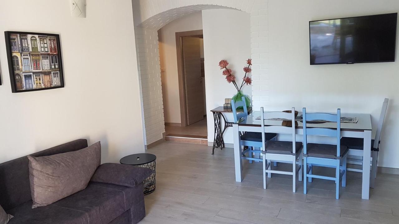 Apartmani Jolly Porec: Blizu Centra I Mora Ngoại thất bức ảnh