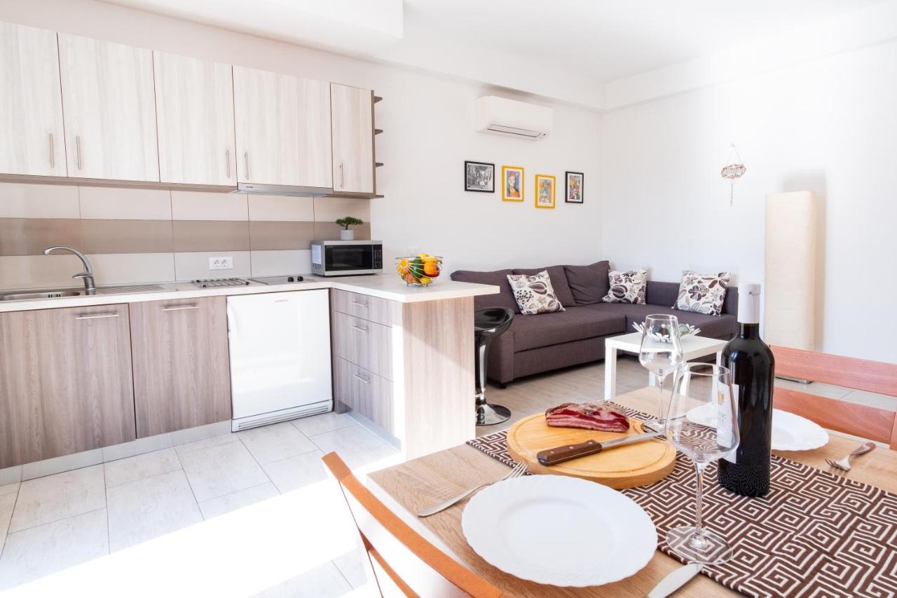 Apartmani Jolly Porec: Blizu Centra I Mora Ngoại thất bức ảnh
